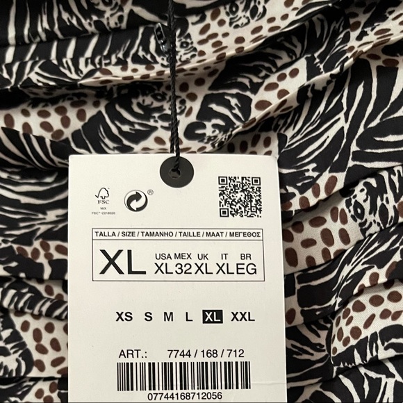 ZARA ANIMAL PRINT MINI SKIRT - Picture 6 of 11